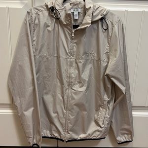 IZOD wind breaker/rain jacket size SM